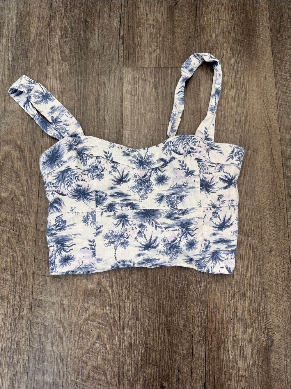 Abercrombie & Fitch White and Blue Floral Crop Tank